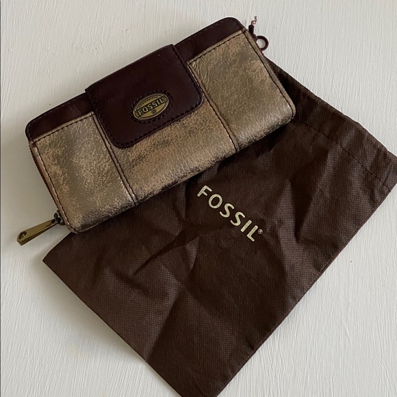 Fossil Brown and Metallic Gold Silver Zip Around Wallet with Gift Dust Bag - Picture 11 of 11